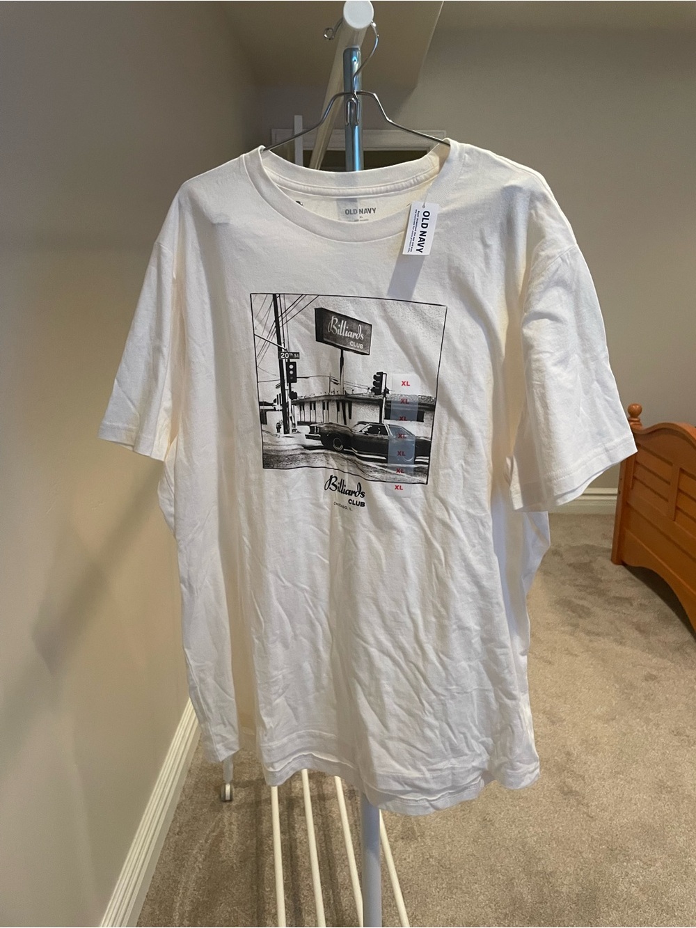 Old Navy White Short-Sleeve Graphic Tee with Black Photo Print